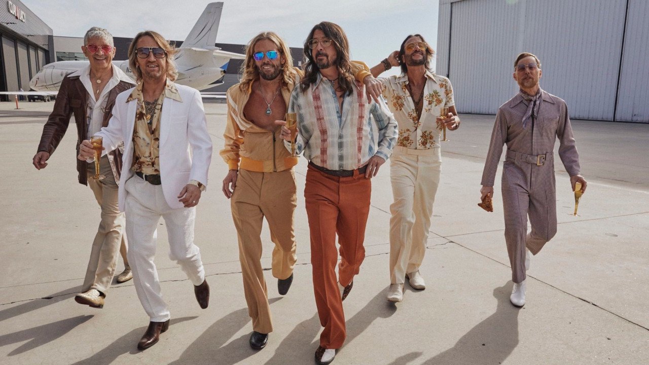 foo-fighters-dee-gees