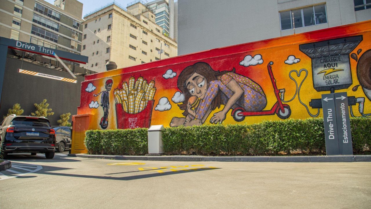 drive-tudo-mcdonalds-grafite