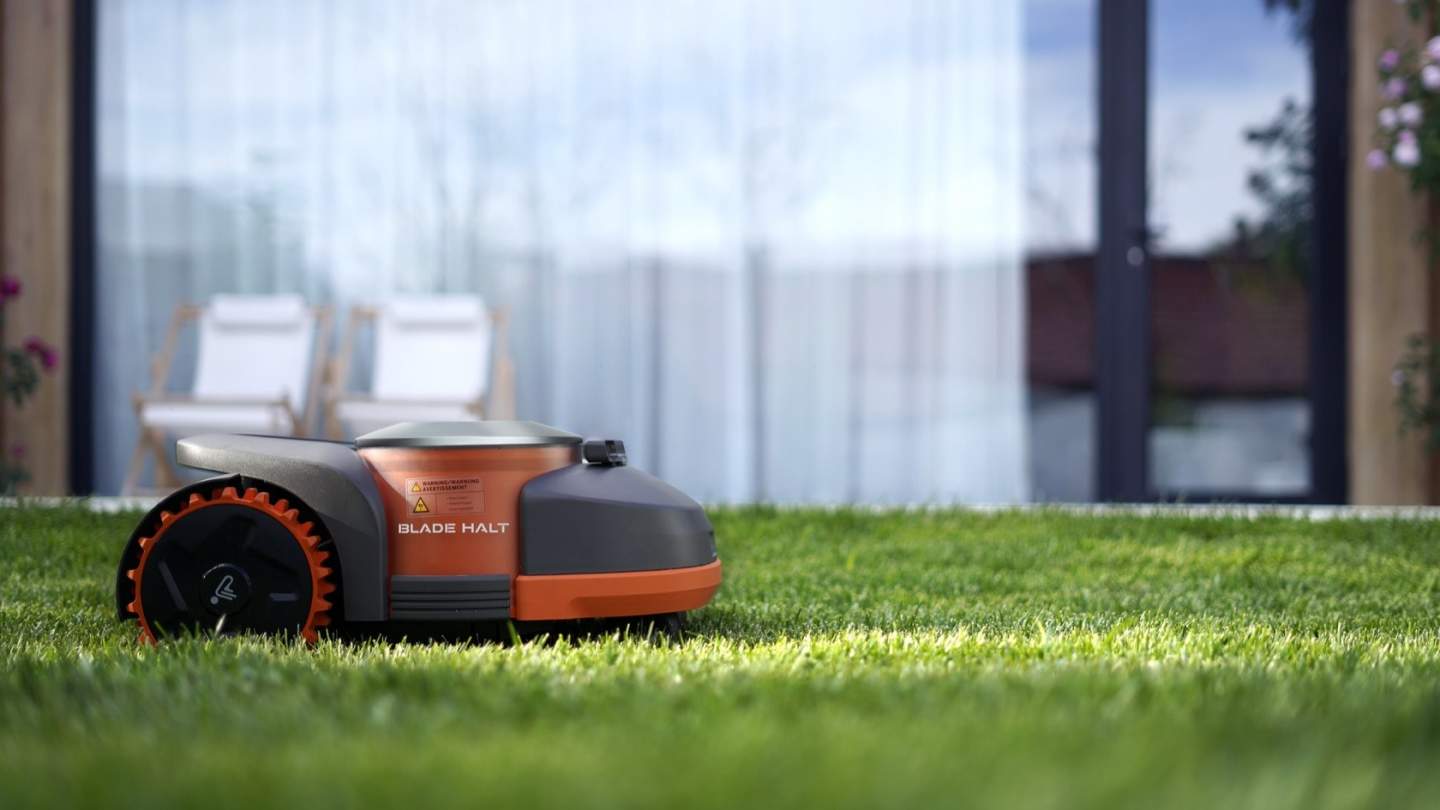segway_navimow_robot_lawnmower_1