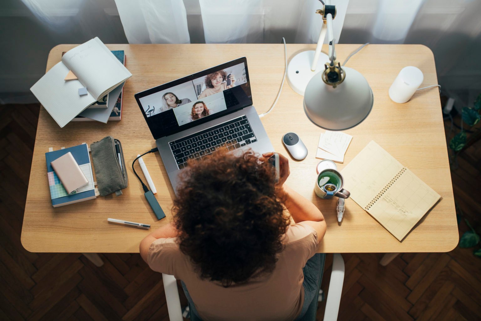 3_carreira_conexoes_homeoffice_01092020_FreshSplash-1536×1024