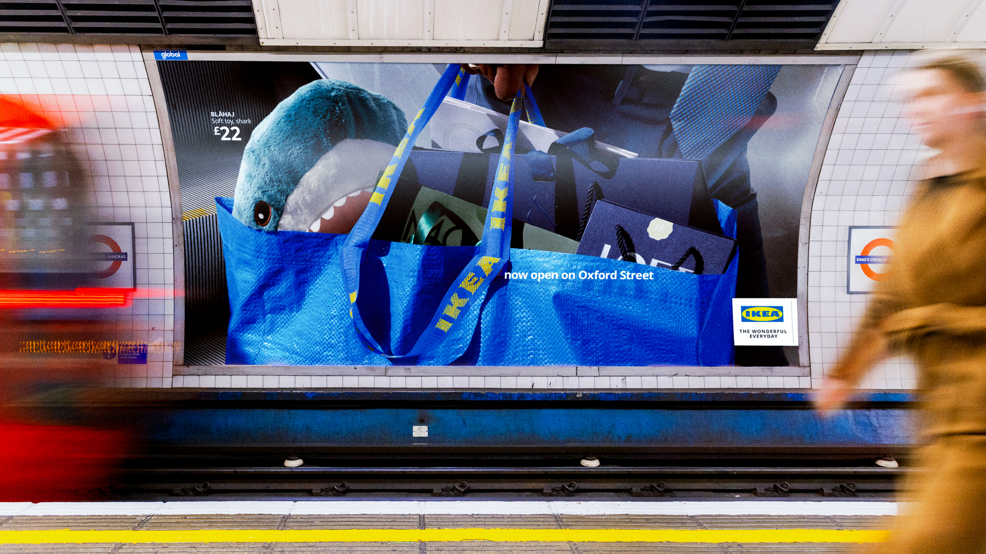 IKEA Features its Iconic Bag in OOH Campaign