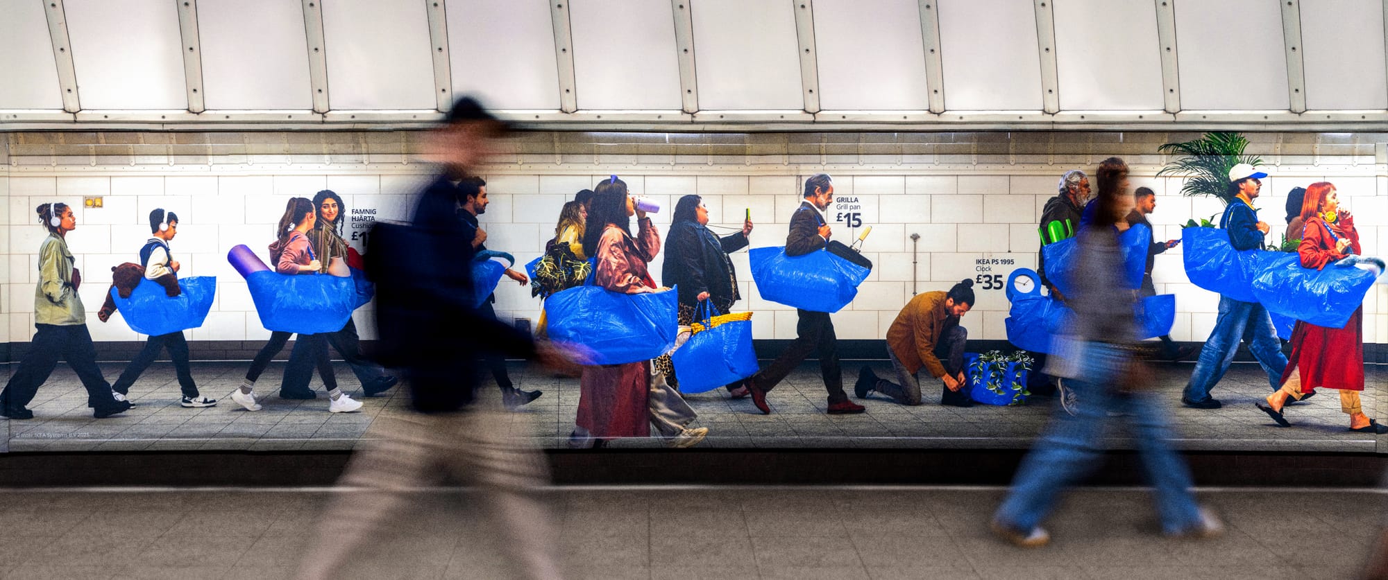 IKEA Features its Iconic Bag in OOH Campaign